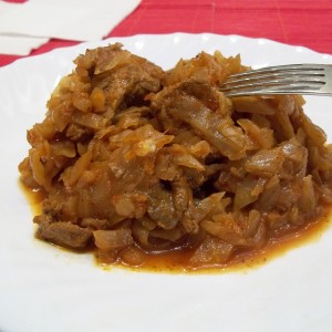 Тушеная капуста с мясом — пошаговый рецепт с фото