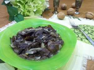 Жареные грибы с луком и чесноком — пошаговый рецепт с фото