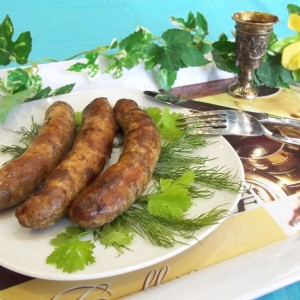 Домашняя колбаска с комбинированным фаршем — пошаговый рецепт с фото