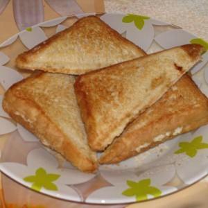 Рецепт: Сладкие бутерброды с творогом в сэндвичнице Сладкие бутерброды с творогом в сэндвичнице — пошаговый рецепт с фото