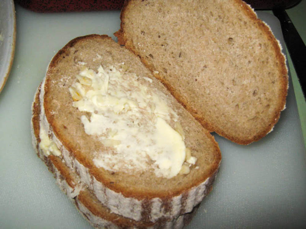 hleb-vmesto-chesnochnoy-pampushki-IMG_1844