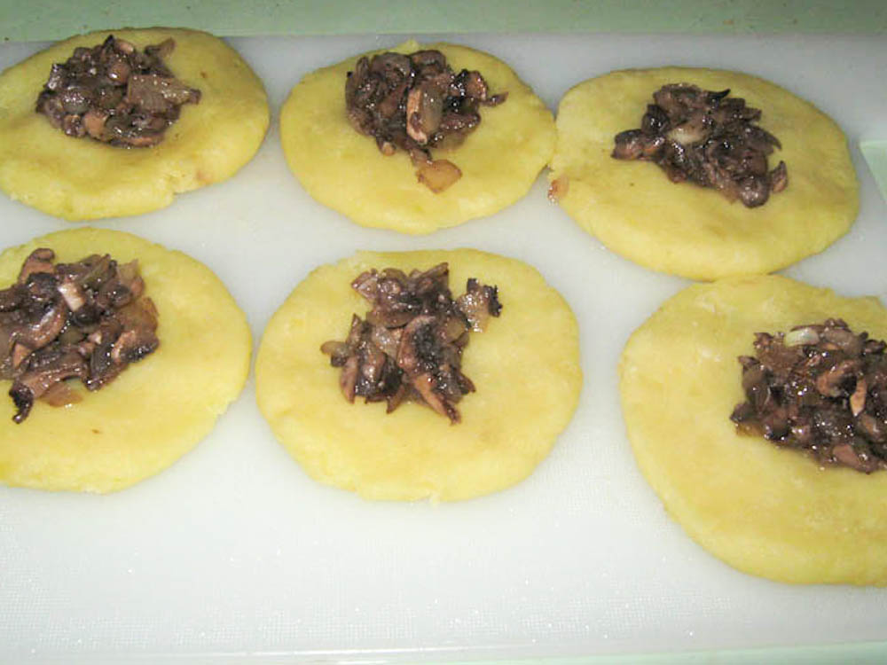 kartofelnyie-kroketyi-s-gribami-IMG_1690