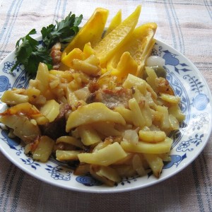 Рецепт: Картошка жареная со свининой Картошка жареная со свининой — пошаговый рецепт с фото