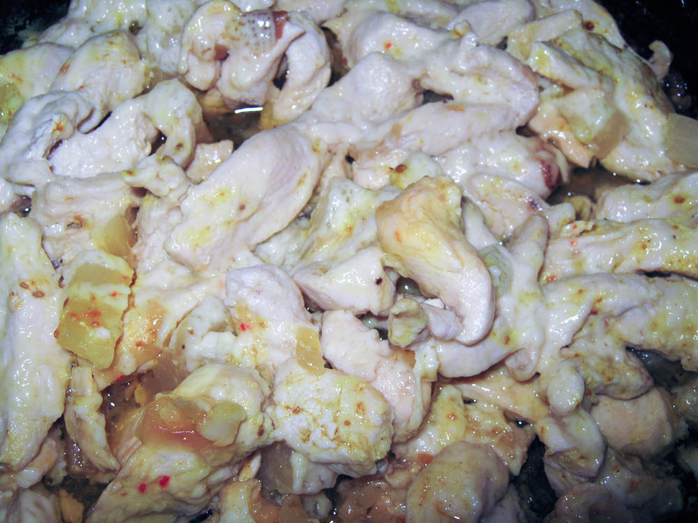 kuritsa-s-ananasami-IMG_5767