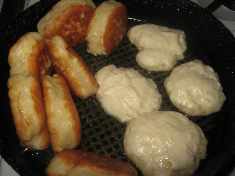oladi-iz-drozhzhevogo-testa-04