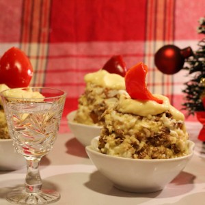 Рецепт: Острая закуска «Новогодняя свечка» Острая закуска «Новогодняя свечка» — пошаговый рецепт с фото