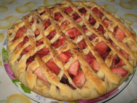 Открытый пирог с яблоками и клубникой — пошаговый рецепт с фото