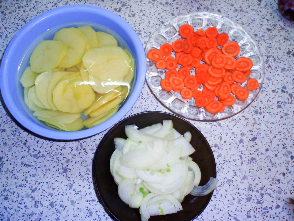 photo-ryiba-zapechennaya-pod-ovoshhnoy-podushkoy-08