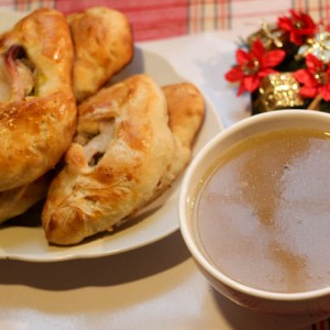 Рецепт: Расстегаи с рыбой Расстегаи с рыбой — пошаговый рецепт с фото