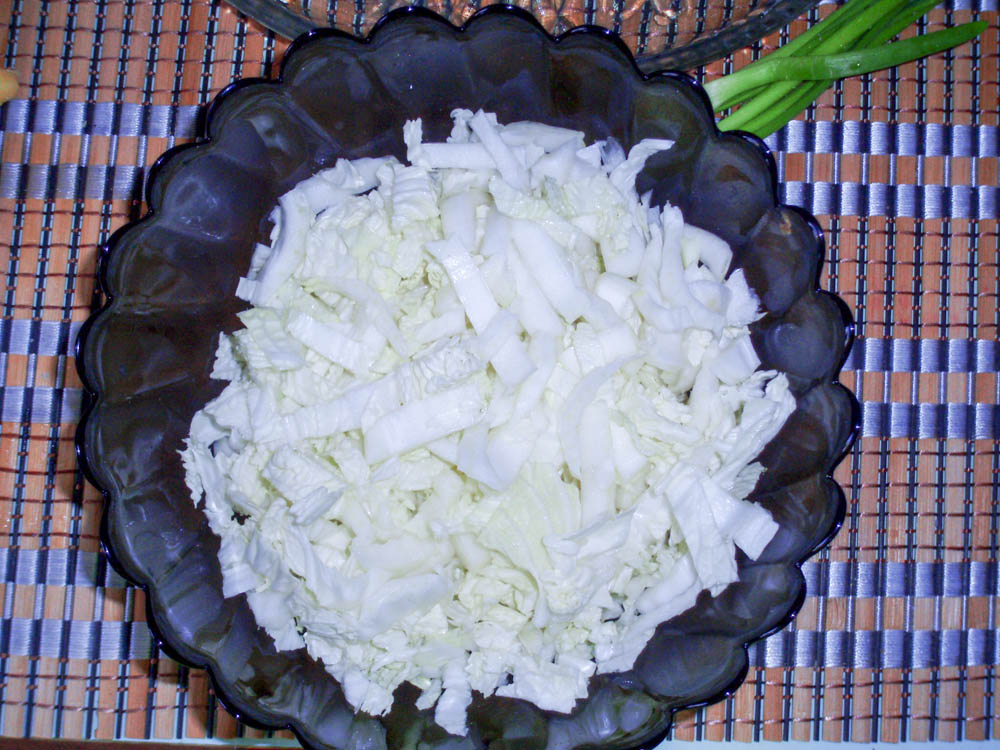salat-iz-pekinskoy-kapustyi-nezhnyiy-03
