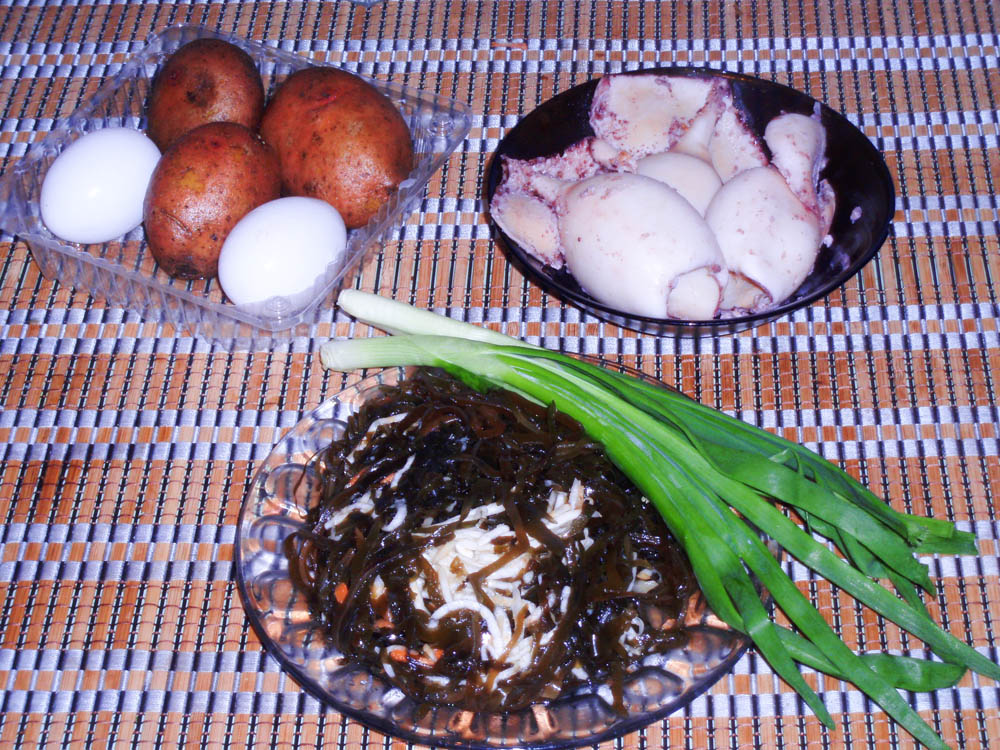 salat-s-kalmarami-morskaya-rapsodiya-00