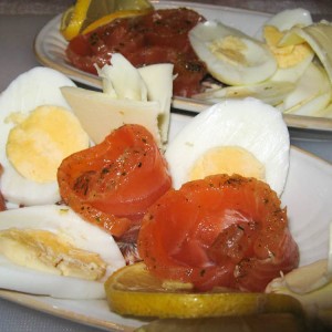 Рецепт: Семга домашнего посола Семга домашнего посола — пошаговый рецепт с фото