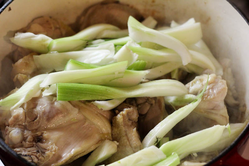 tushenaya-kuritsa-s-fenhelem-v-slivochnom-souse-IMG_6284