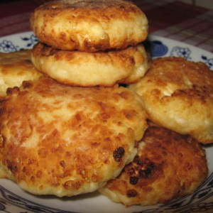 Творожные сырники с твердым сыром — пошаговый рецепт с фото