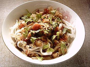 lagman-s-gribami-i-risovoj-lapshoj-postnyj