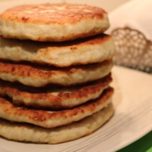 Рецепт: Сырные лепешки с грибной начинкой Сырные лепешки с грибной начинкой — пошаговый рецепт с фото