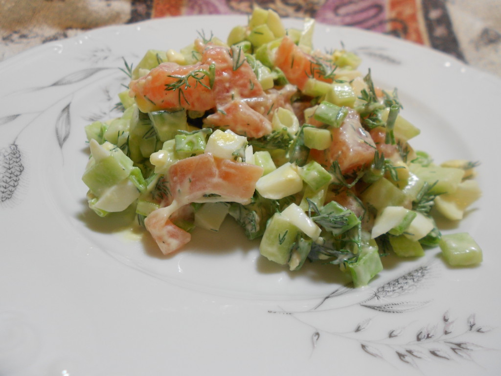 salat-s-semgoj-i-ogurtsom-1024x768