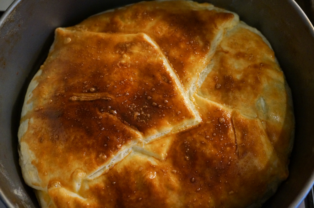 pirog-iz-sloenogo-testa-so-shpinatom-13