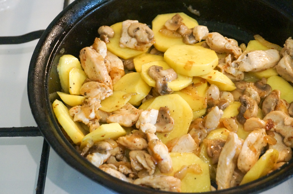 myasnoy-pirog-iz-sloenogo-testa-06