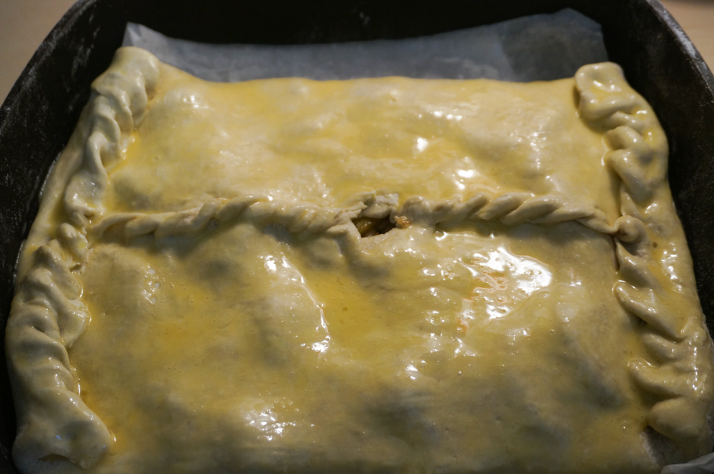 myasnoy-pirog-iz-sloenogo-testa-12