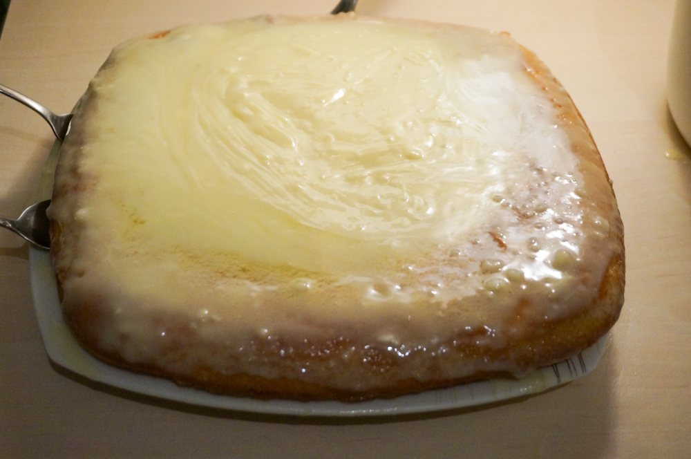 biskvitnyiy-tort-iz-yogurta-15