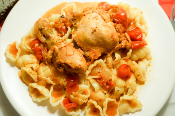 Тушеная курица с консервированными томатами — пошаговый рецепт с фото