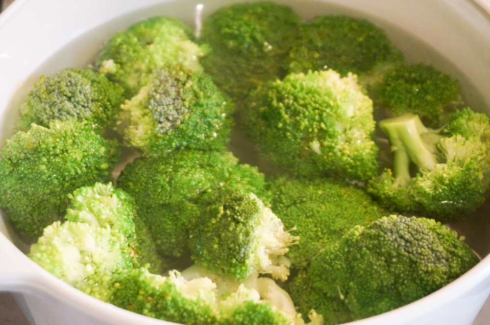 shnitsel-iz-brokolli-s-syirom-03