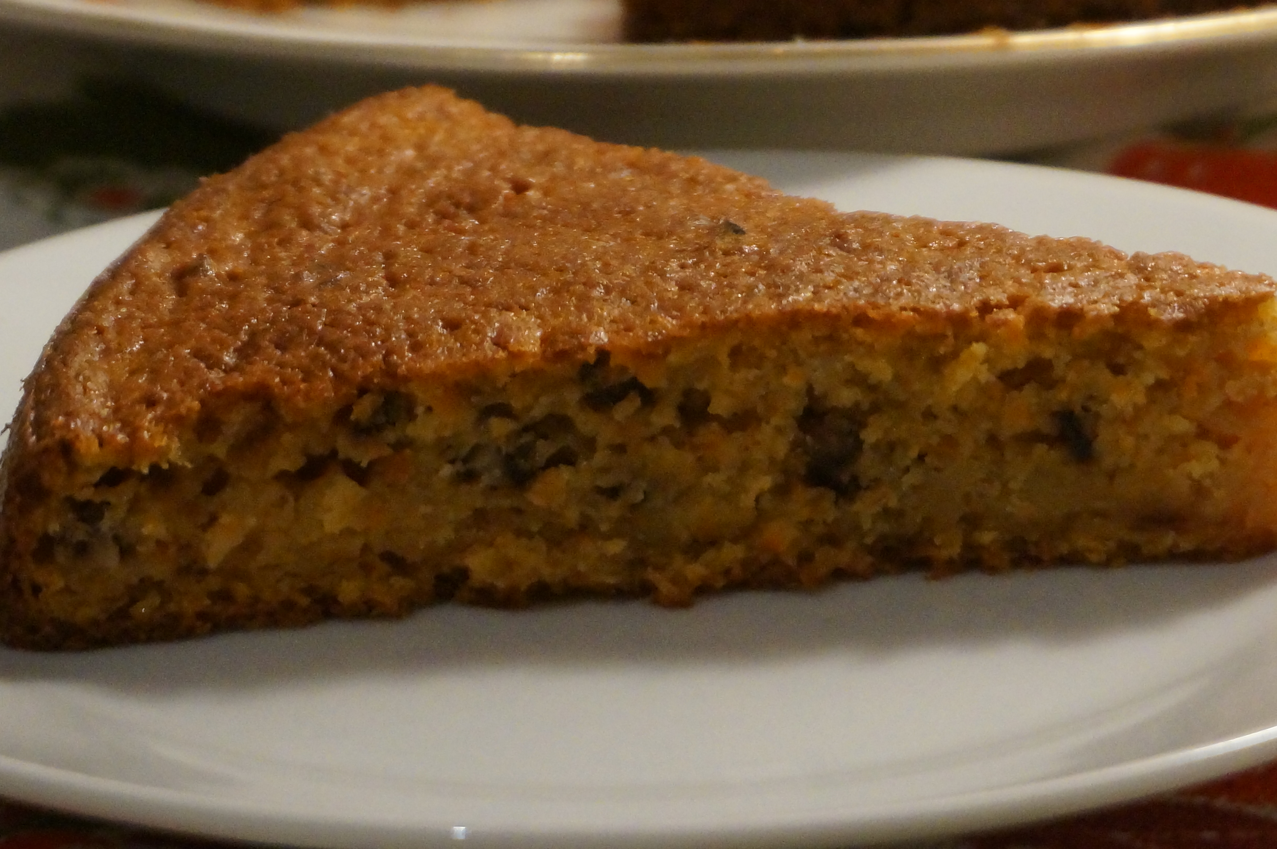 morkovnyiy-pirog-s-orehami-i-koritsey